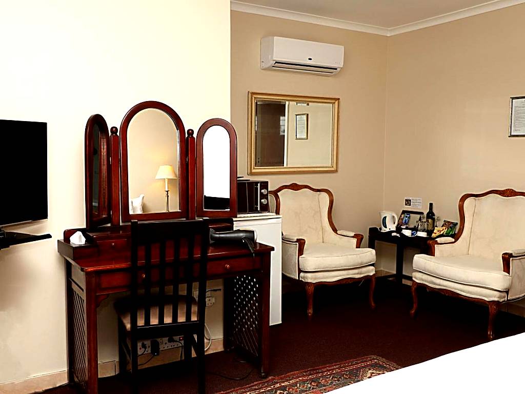 Kingston Place Guesthouse: Deluxe King Suite