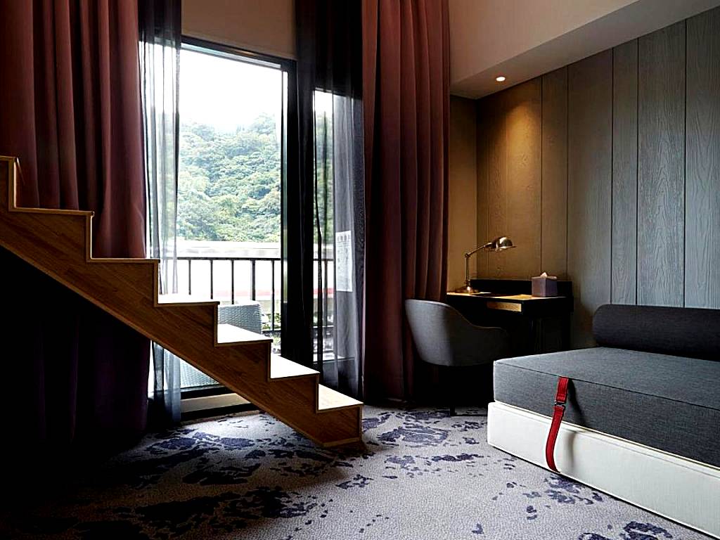 Tango Inn Taipei Jihe: Deluxe Loft Suite with Balcony