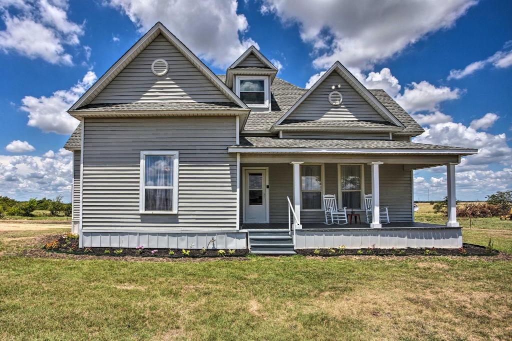 Decatur Farmhouse Getaway with Deck and Backyard