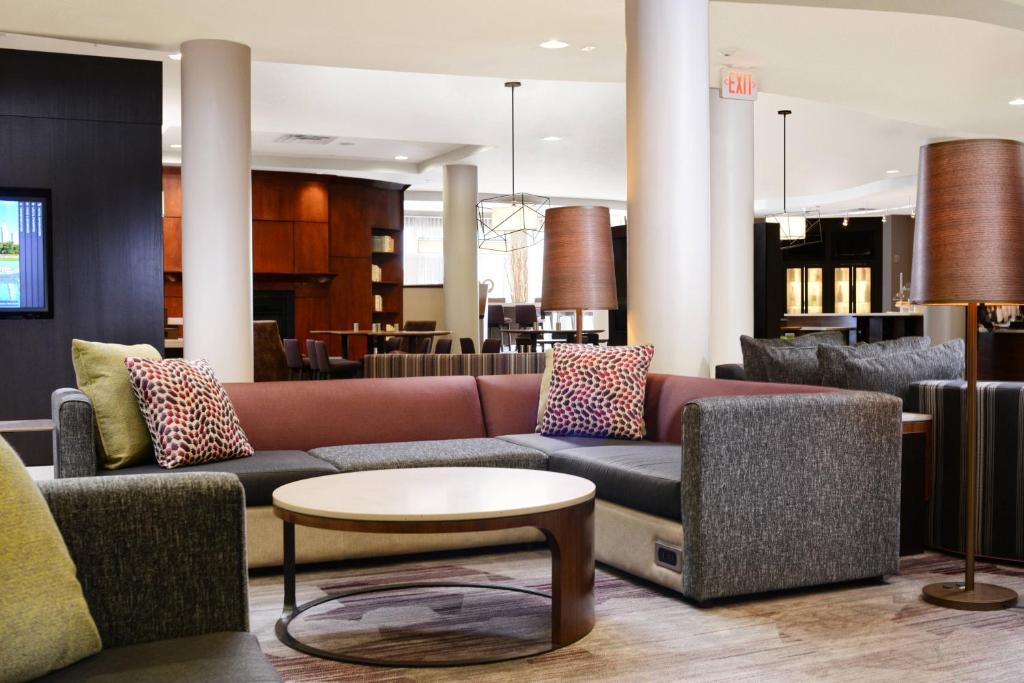 Courtyard Marriott Houston Pearland