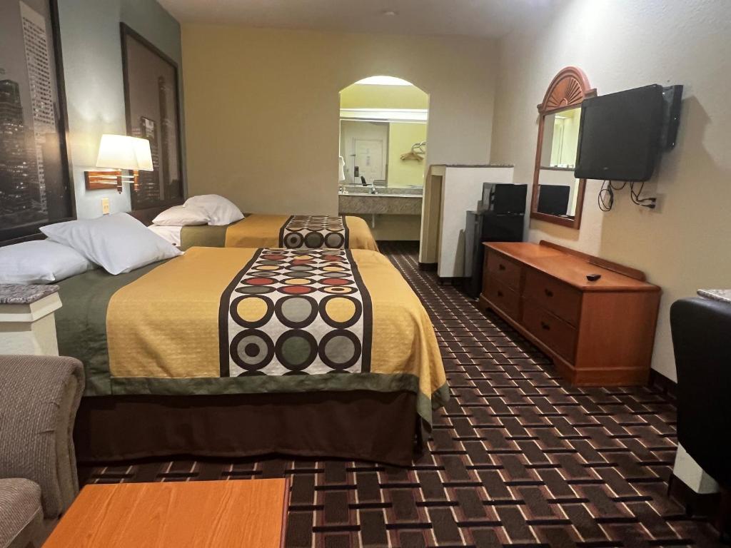 Super 8 by Wyndham Stafford Sugarland Area