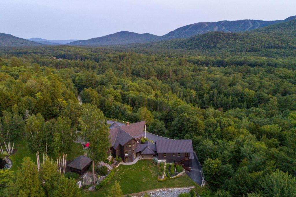 THE MANSION on 5 Acres Overlooking Sunday River