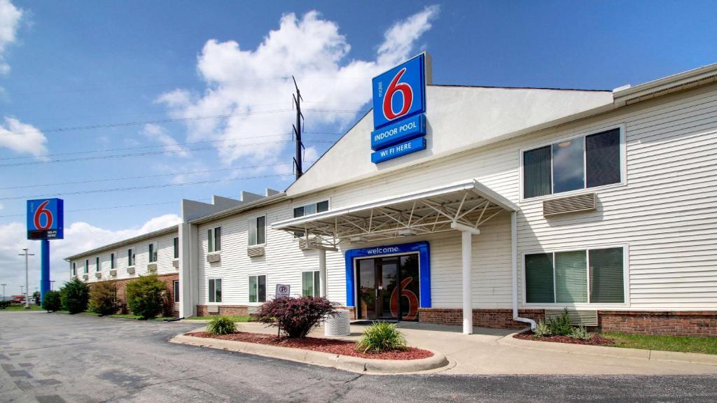 Motel 6-Altoona, IA - Des Moines East