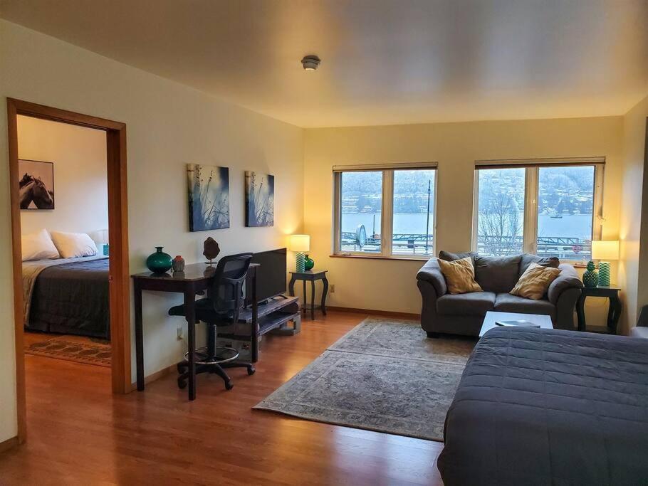 Downtown Juneau Gem: 1BR Apt with Stunning Views!